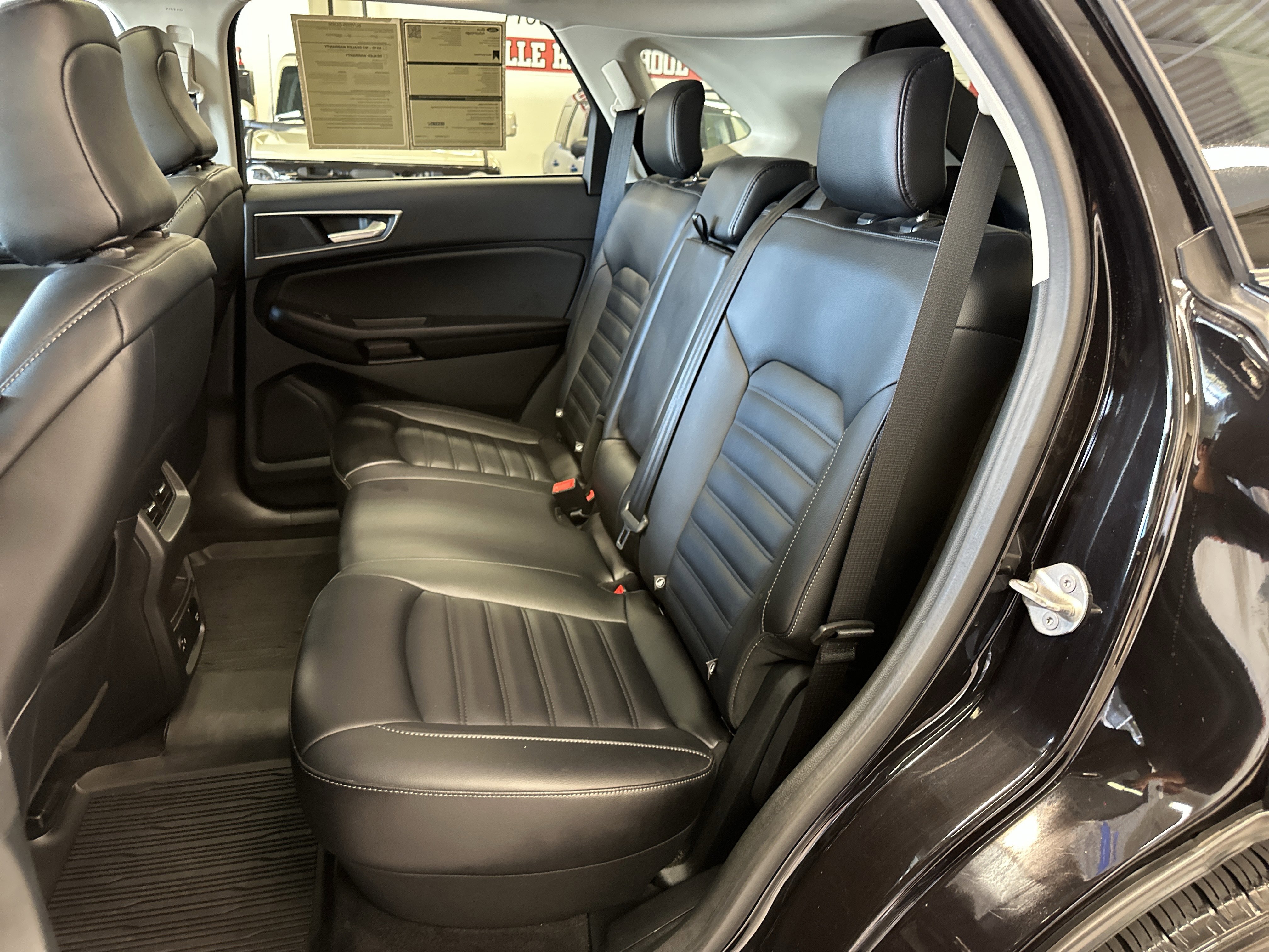 Certified 2022 Ford Edge SEL w/ Convenience Package image 15