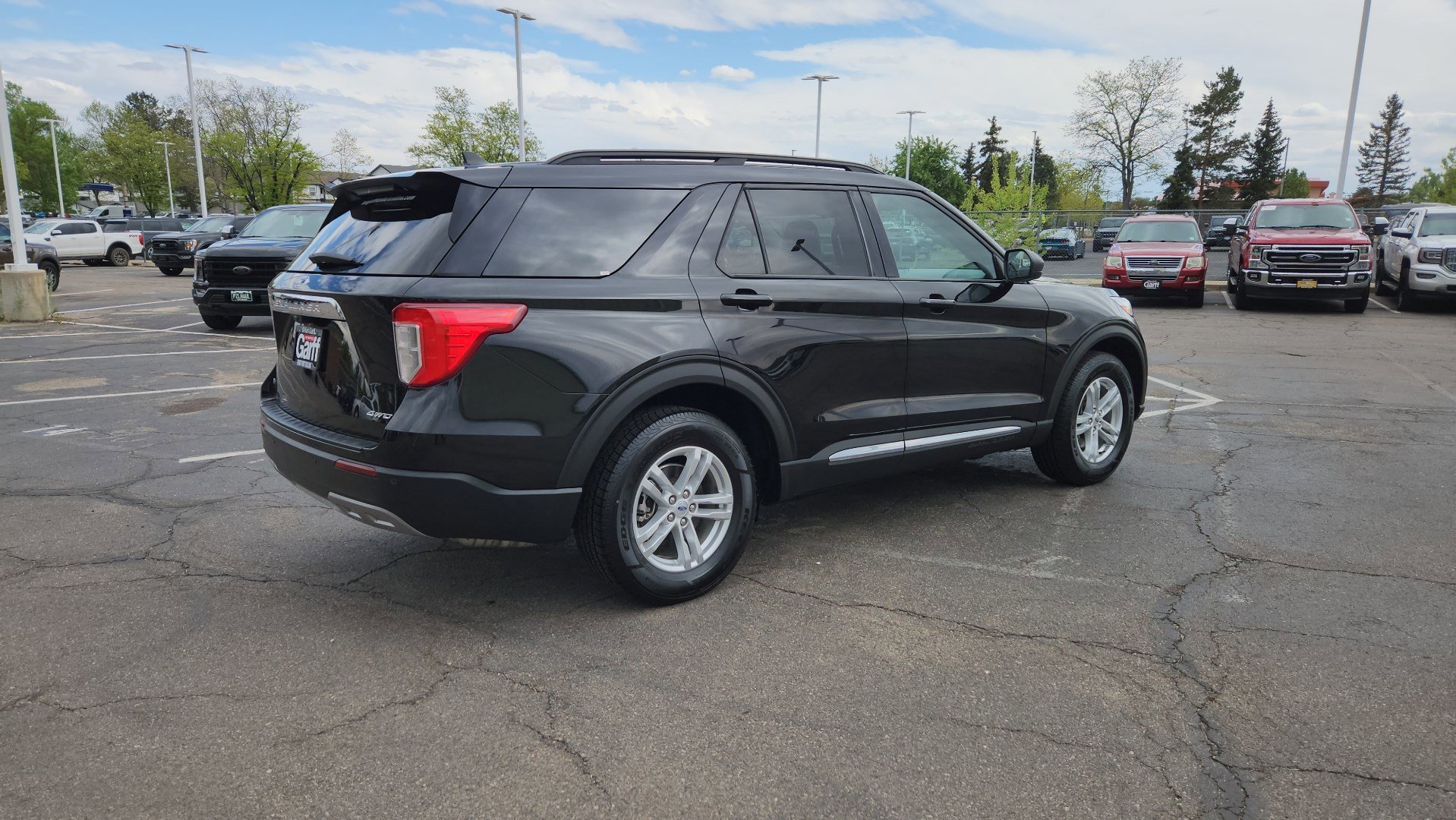 Certified 2023 Ford Explorer XLT w/ Equipment Group 202A AWD/4WD image 12