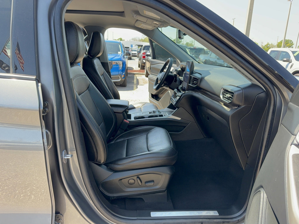 Certified 2023 Ford Explorer Limited w/ Limited Technology Package image 14