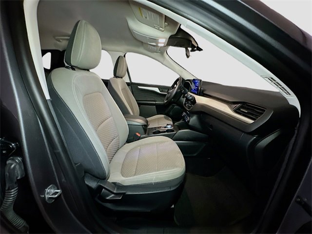 Certified 2022 Ford Escape SE w/ SE Sport Appearance Package image 22