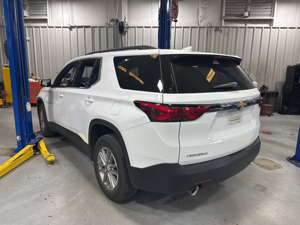 Used 2023 Chevrolet Traverse LT image 4