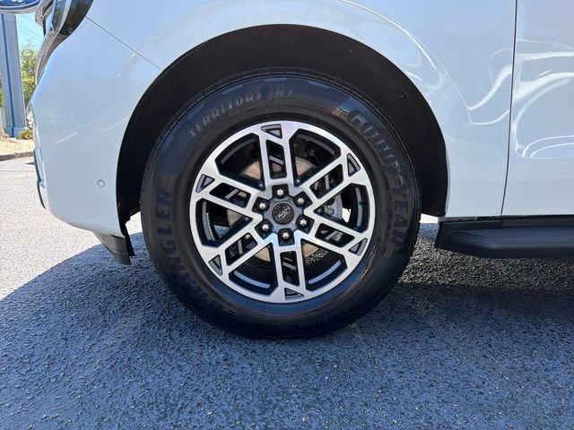 Certified 2025 Ford Expedition Active RWD image 29