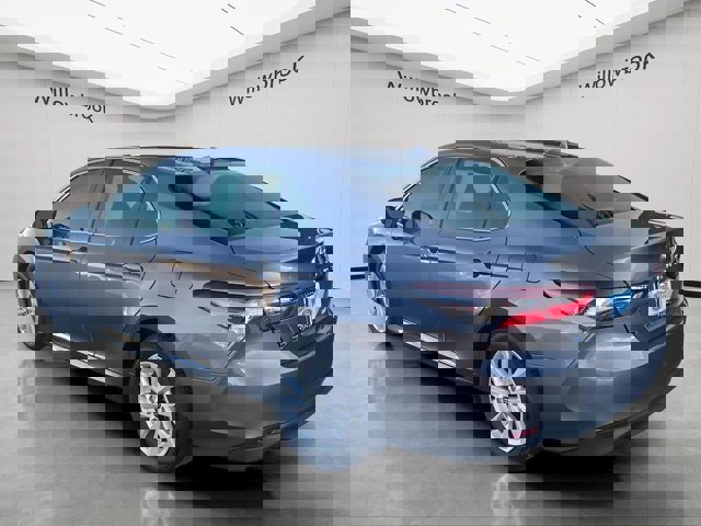 Used 2023 Toyota Camry LE image 3