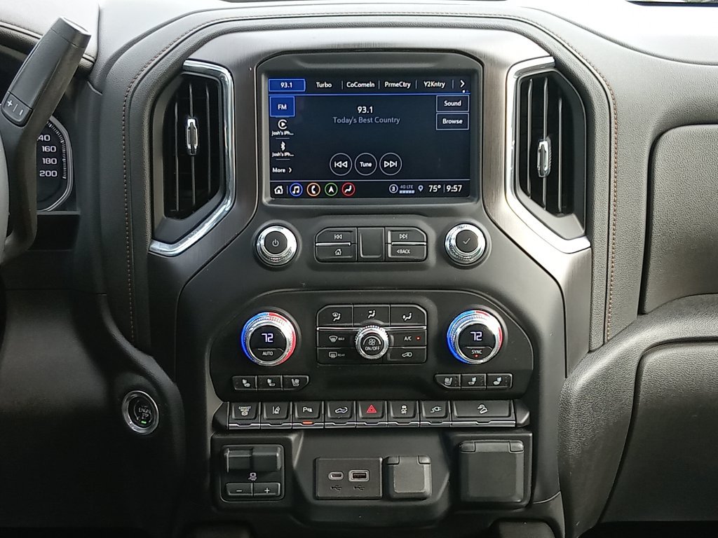 Used 2023 GMC Sierra 2500 AT4 w/ AT4 Premium Plus Package AWD/4WD image 14