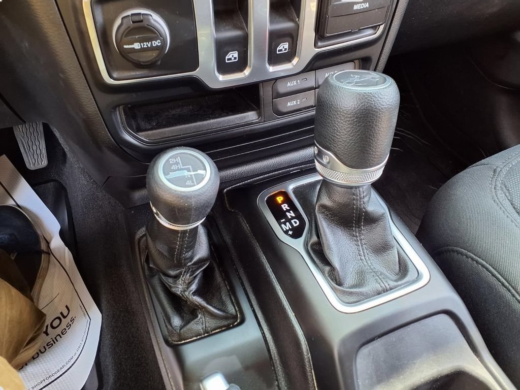 Used 2019 Jeep Wrangler Sport AWD/4WD image 15