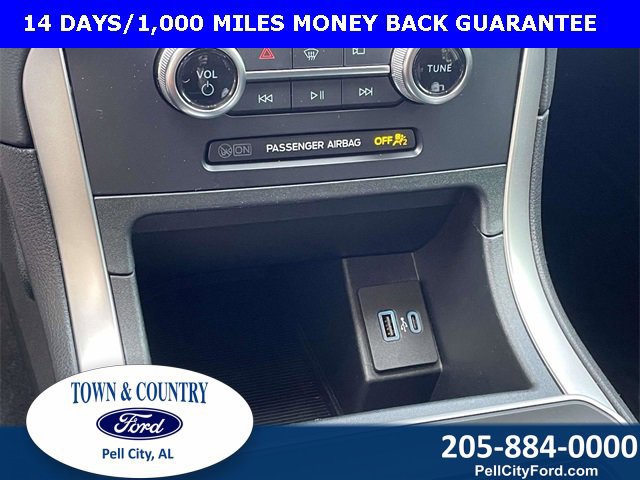 Certified 2024 Ford Edge SE w/ Black Appearance Package image 13