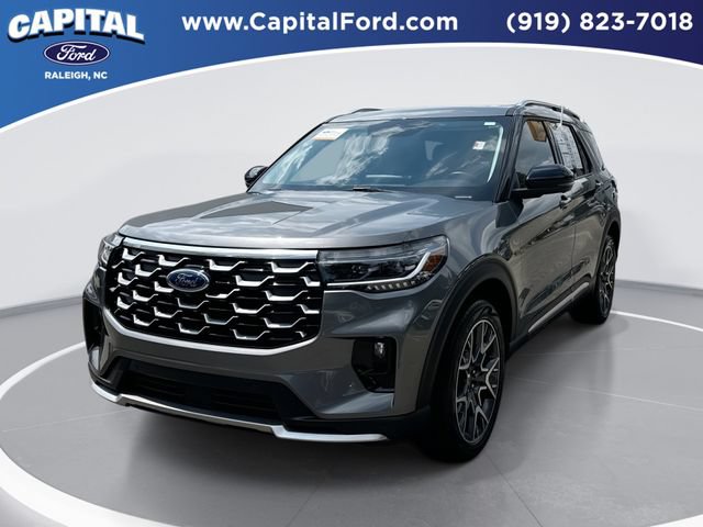 Certified 2025 Ford Explorer Platinum w/ Ultimate Package AWD/4WD image 1