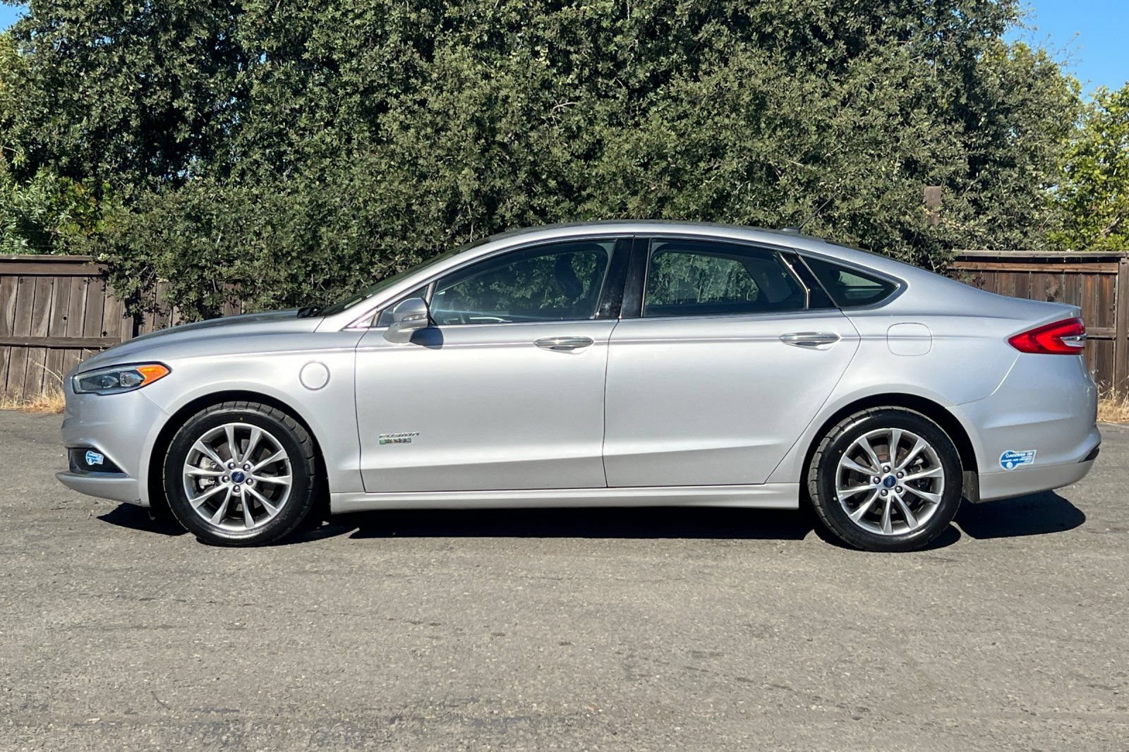 Certified 2018 Ford Fusion Energi SE FWD image 7