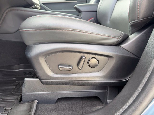 Certified 2025 Ford Explorer Active w/ Active Comfort Package RWD image 11