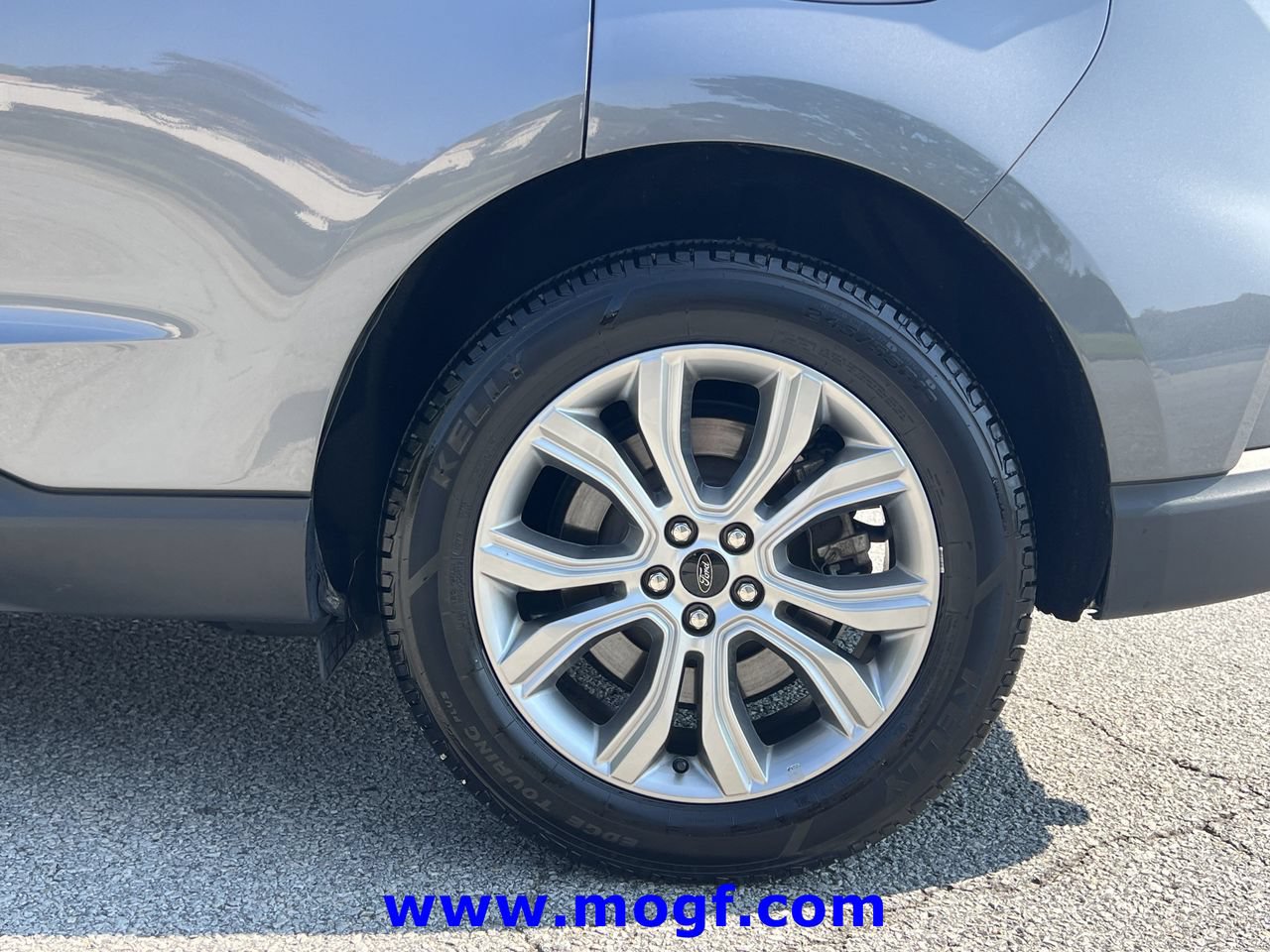 Certified 2024 Ford Edge Titanium AWD/4WD image 31