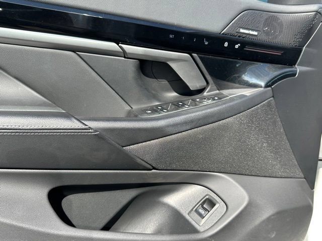 Used 2024 BMW 530i xDrive AWD/4WD image 18
