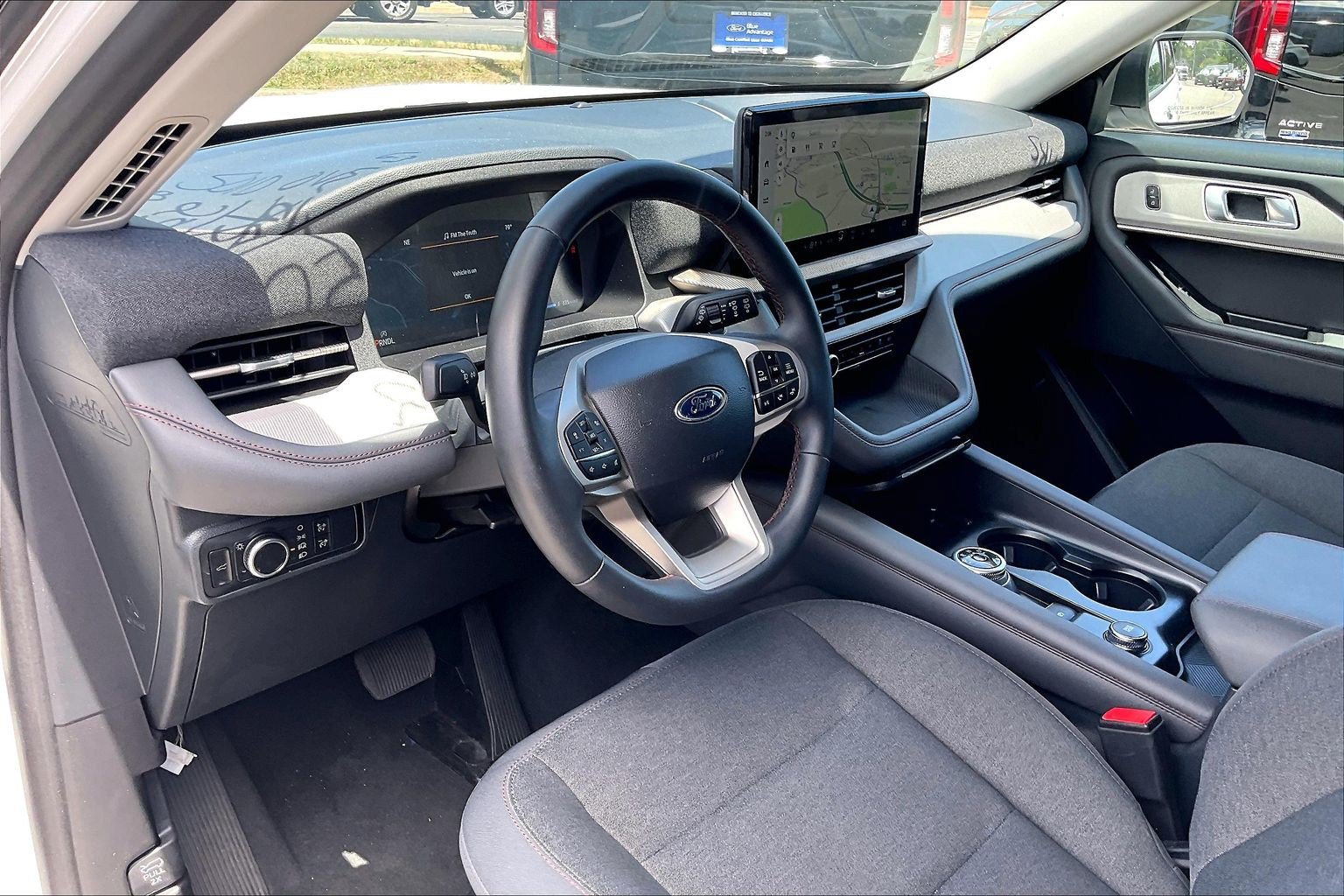 Certified 2025 Ford Explorer Active RWD image 13