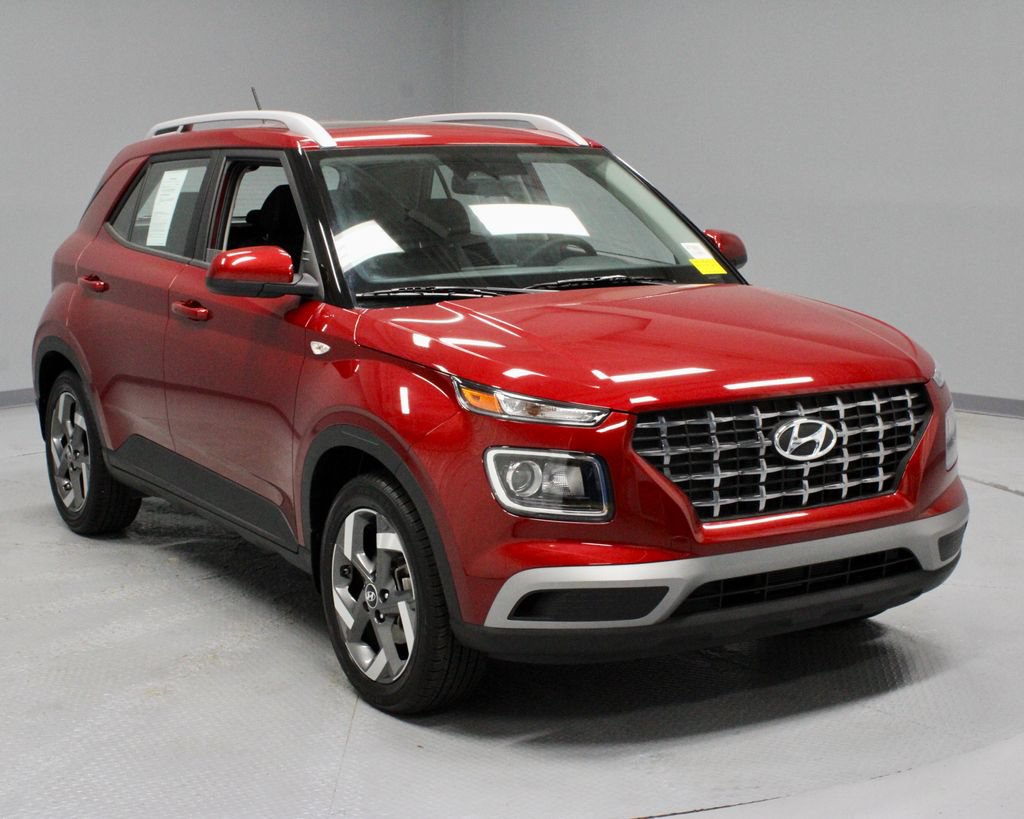 Used 2025 Hyundai Venue SEL
