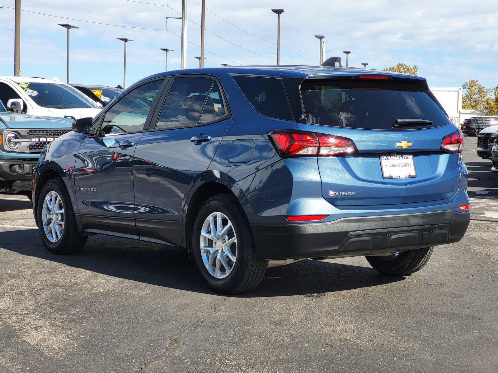 Used 2024 Chevrolet Equinox LS w/ LS Convenience Package FWD image 8