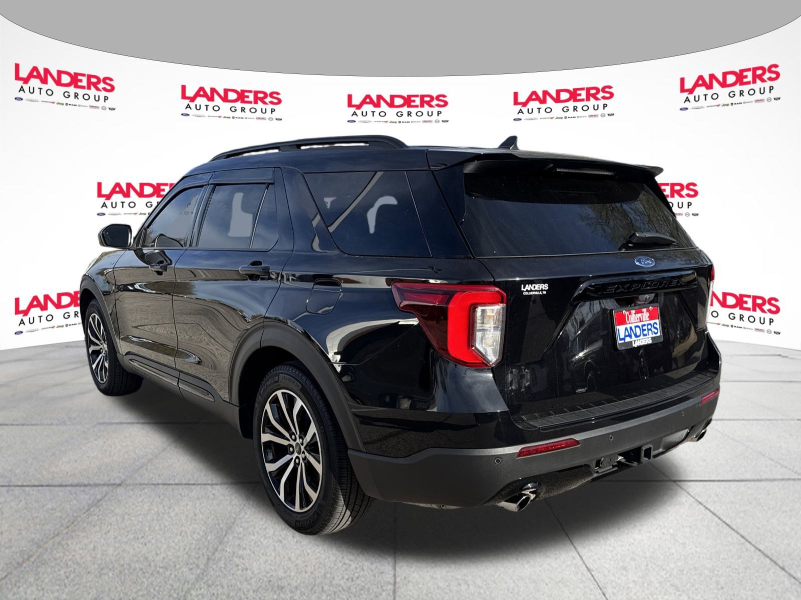 Certified 2024 Ford Explorer ST-Line w/ Class IV Trailer Tow Package image 5