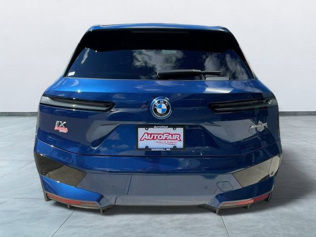 Used 2022 BMW iX xDrive50 w/ Premium Package AWD/4WD image 6