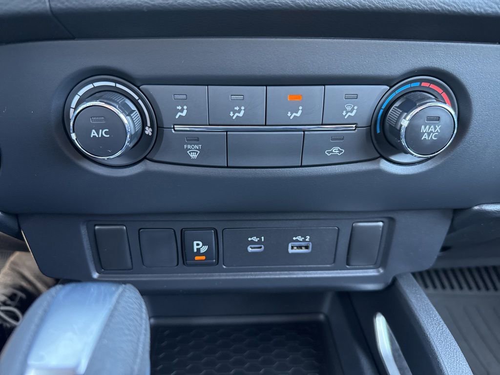 Used 2022 Nissan Frontier SV w/ Technology Package image 25
