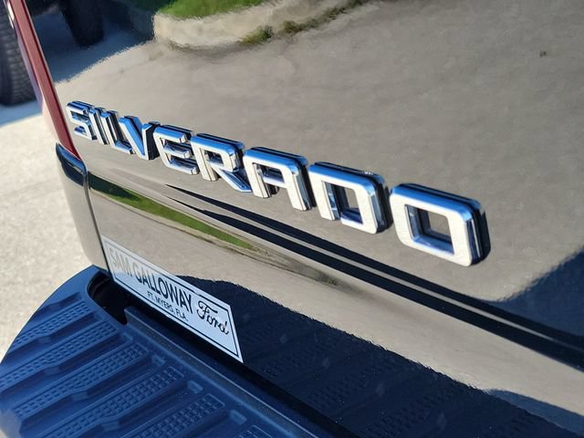 Used 2024 Chevrolet Silverado 2500 LTZ w/ LTZ Premium Package AWD/4WD image 9