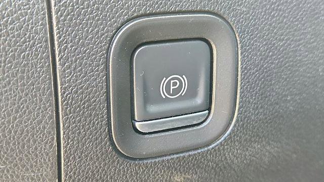 Used 2023 Chevrolet Silverado 2500 LT w/ Convenience Package image 12