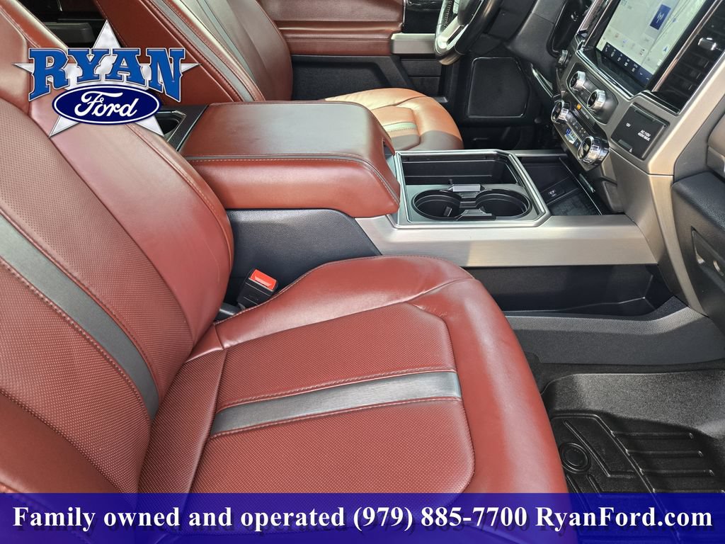 Certified 2022 Ford F350 Platinum w/ FX4 Off-Road Package AWD/4WD image 10