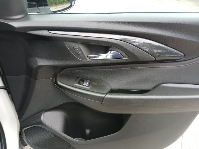 Used 2023 Chevrolet TrailBlazer RS w/ Convenience Package FWD image 46