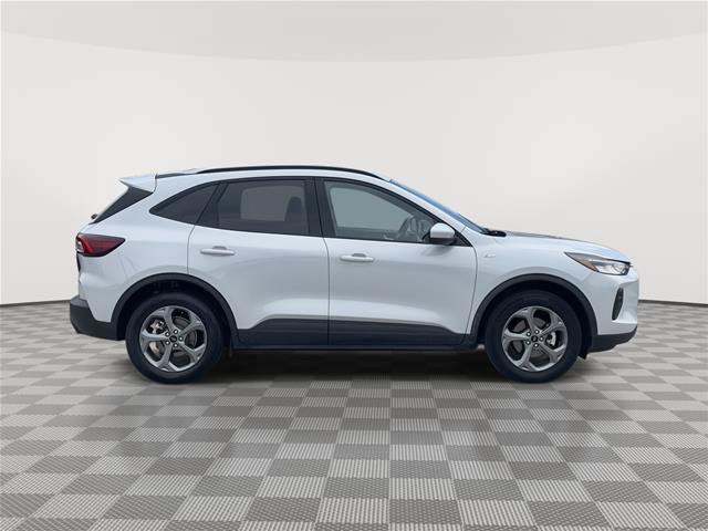 Certified 2025 Ford Escape ST-Line Select AWD/4WD image 6