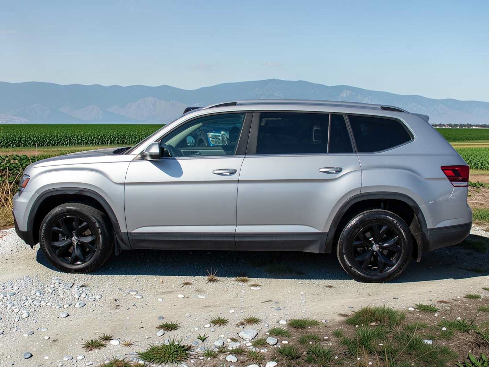 Used 2018 Volkswagen Atlas SE AWD/4WD image 3
