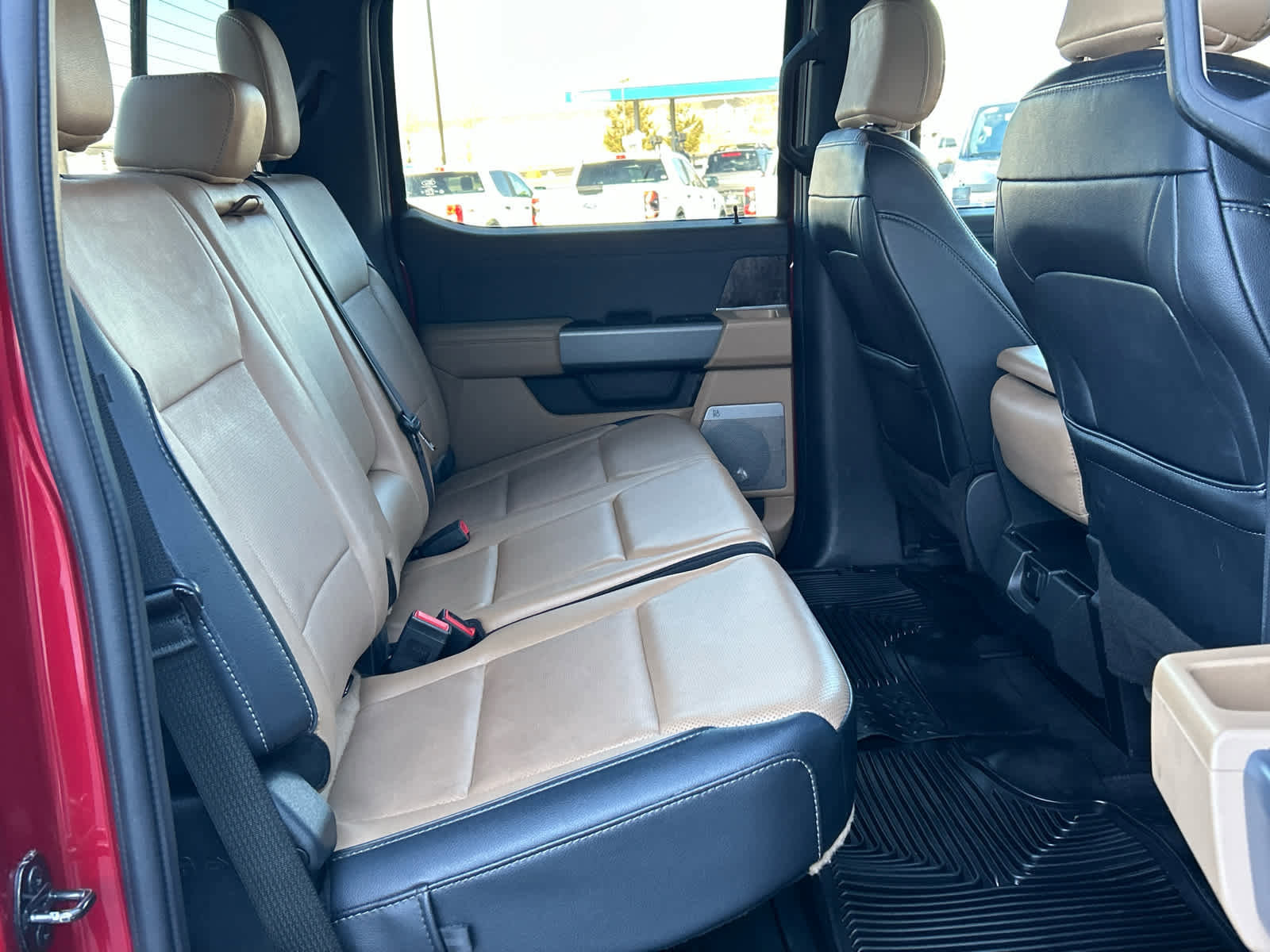 Certified 2023 Ford F350 Lariat w/ Chrome Package image 20