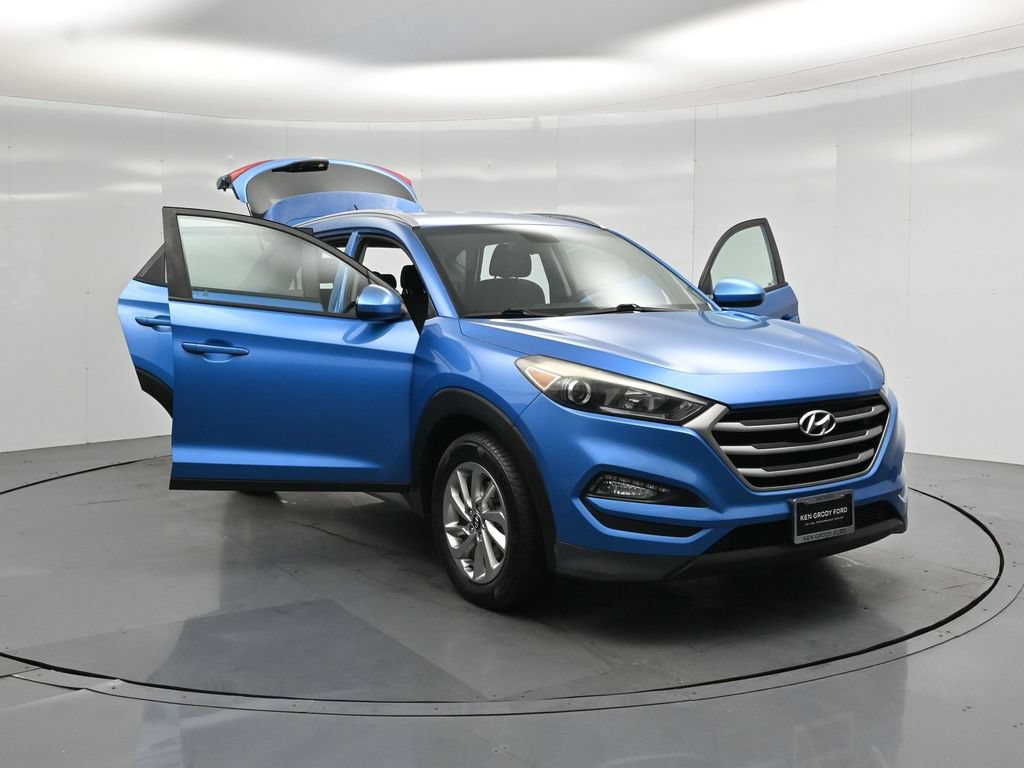 Used 2017 Hyundai Tucson SE w/ SE Popular Package 02 FWD image 32
