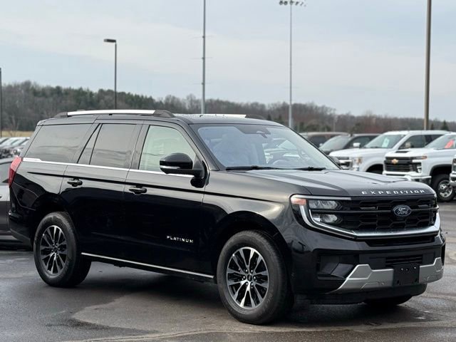 Certified 2025 Ford Expedition Platinum image 12