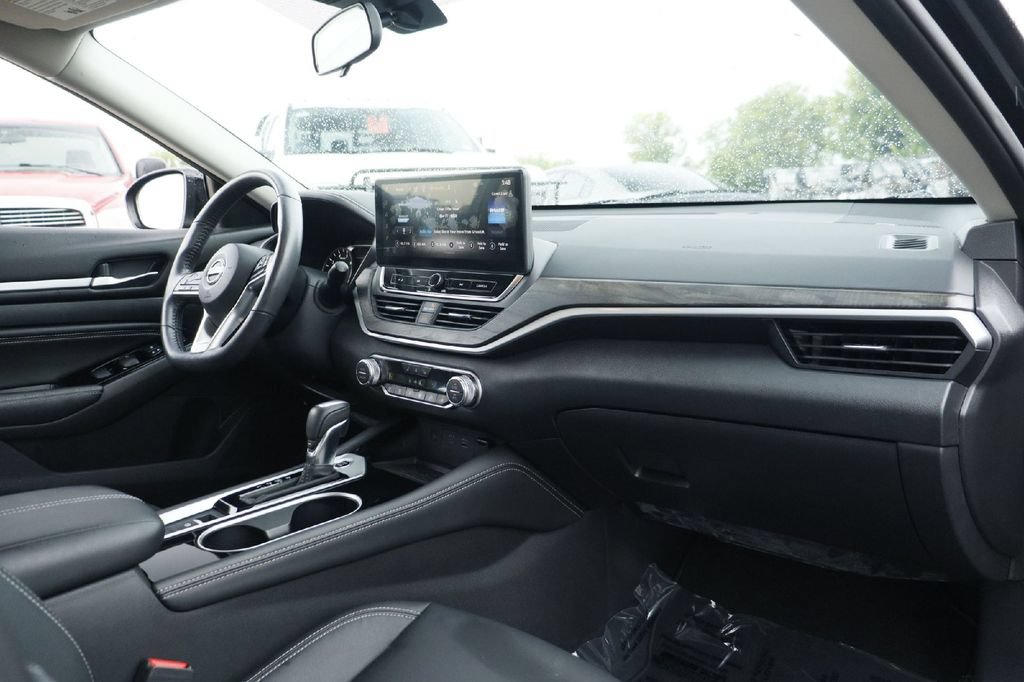 Used 2023 Nissan Altima 2.5 SL FWD image 15