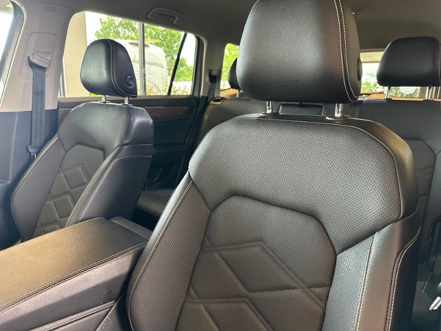 Used 2024 Volkswagen Atlas SE AWD/4WD image 6
