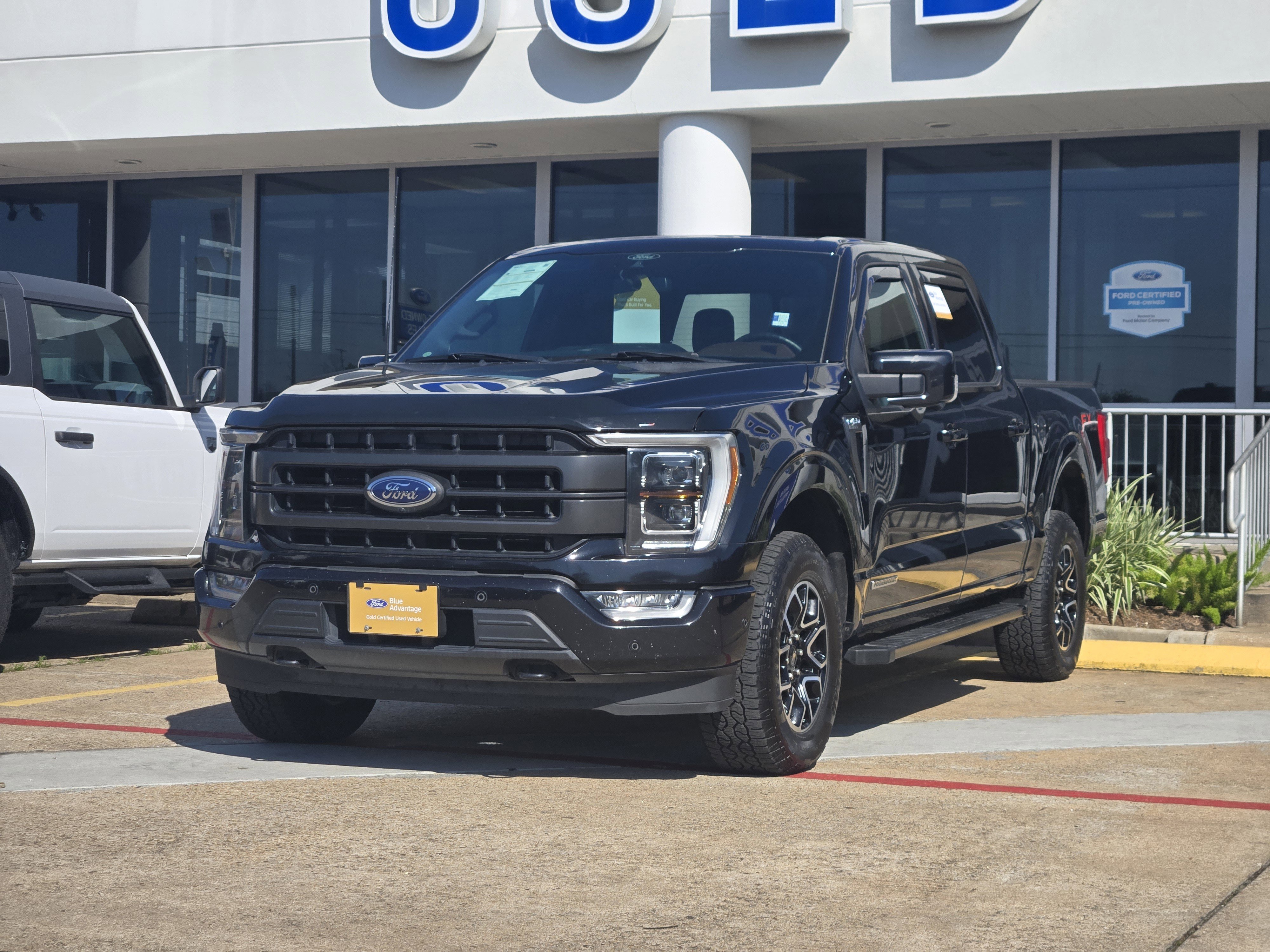 Certified 2022 Ford F150 Lariat w/ Equipment Group 502A High AWD/4WD image 2