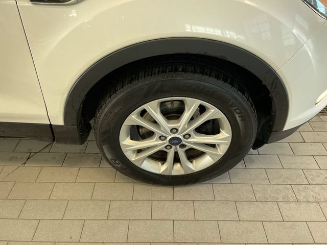 Certified 2017 Ford Escape SE AWD/4WD image 15