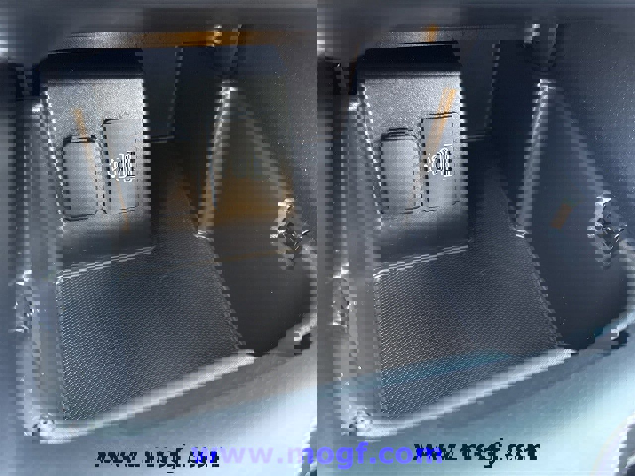 Certified 2025 Ford Explorer Active w/ Active Comfort Package image 13