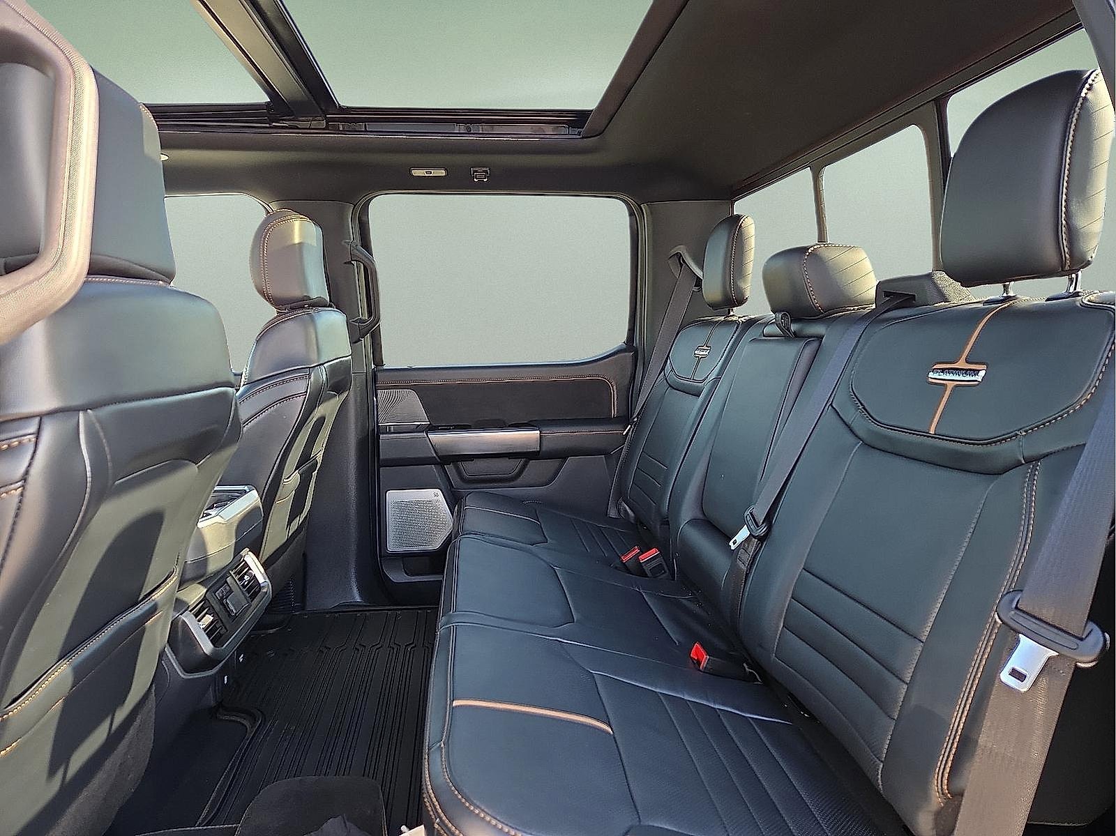 Certified 2023 Ford F150 Platinum w/ Equipment Group 701A High image 10