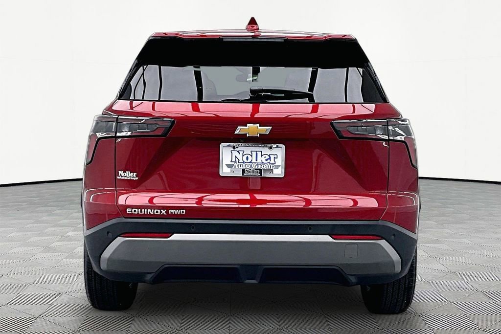 Used 2026 Chevrolet Equinox LT AWD/4WD image 4