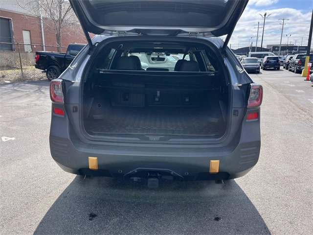 Used 2022 Subaru Outback Wilderness image 12