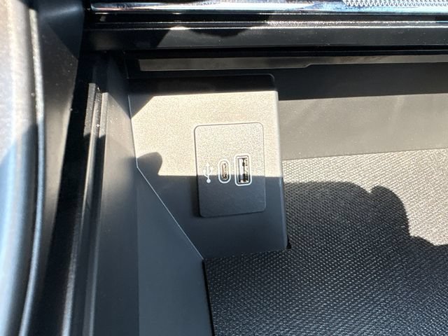 Certified 2026 Ford F150 Lariat AWD/4WD image 28