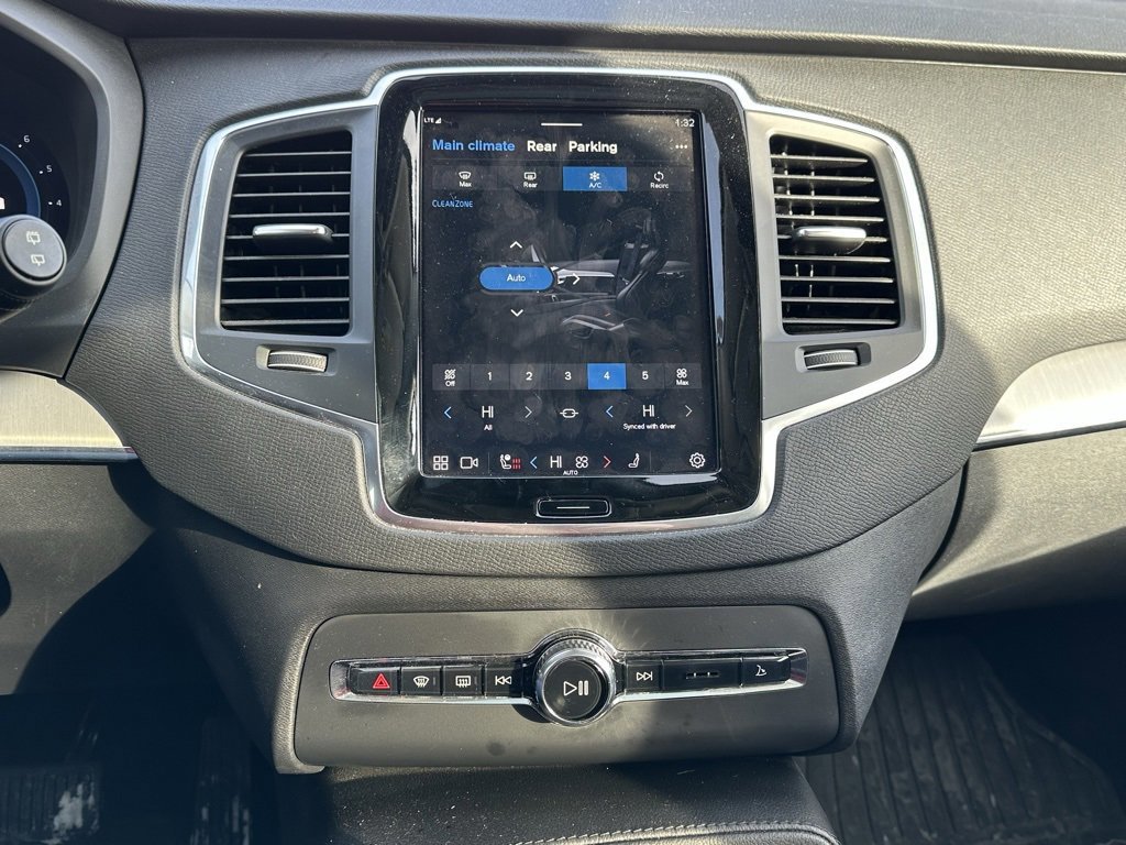 Used 2023 Volvo XC90 B5 Core w/ Protection Package Premier image 34