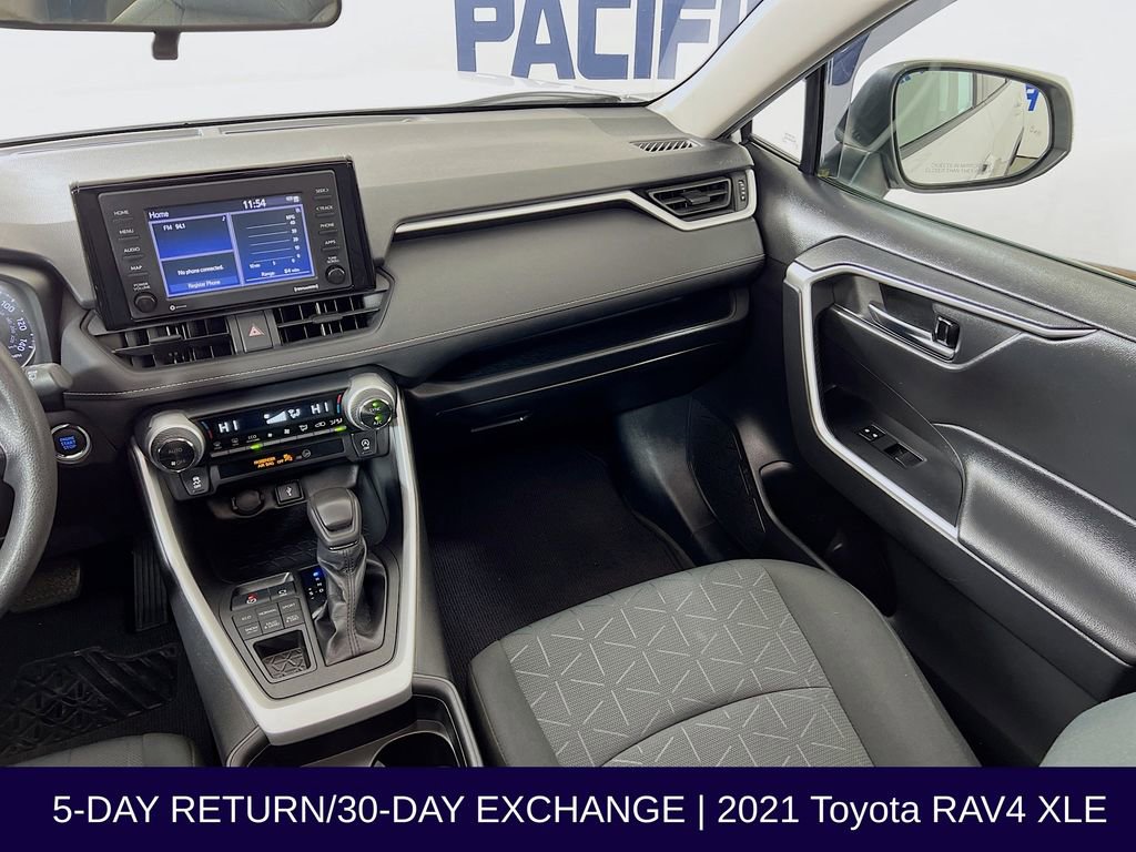 Used 2021 Toyota RAV4 XLE image 26