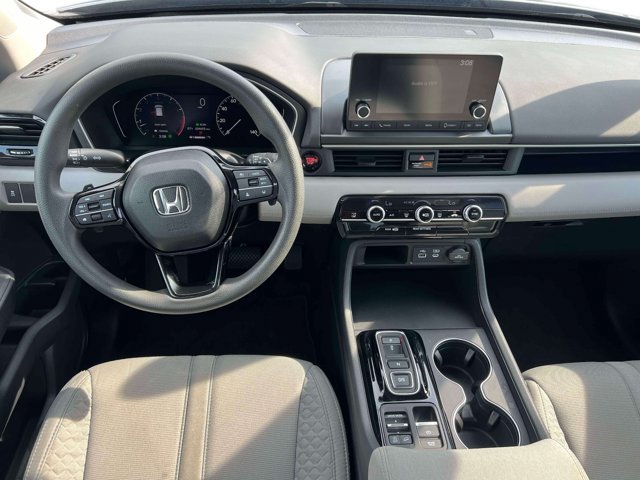Used 2024 Honda Pilot LX image 17
