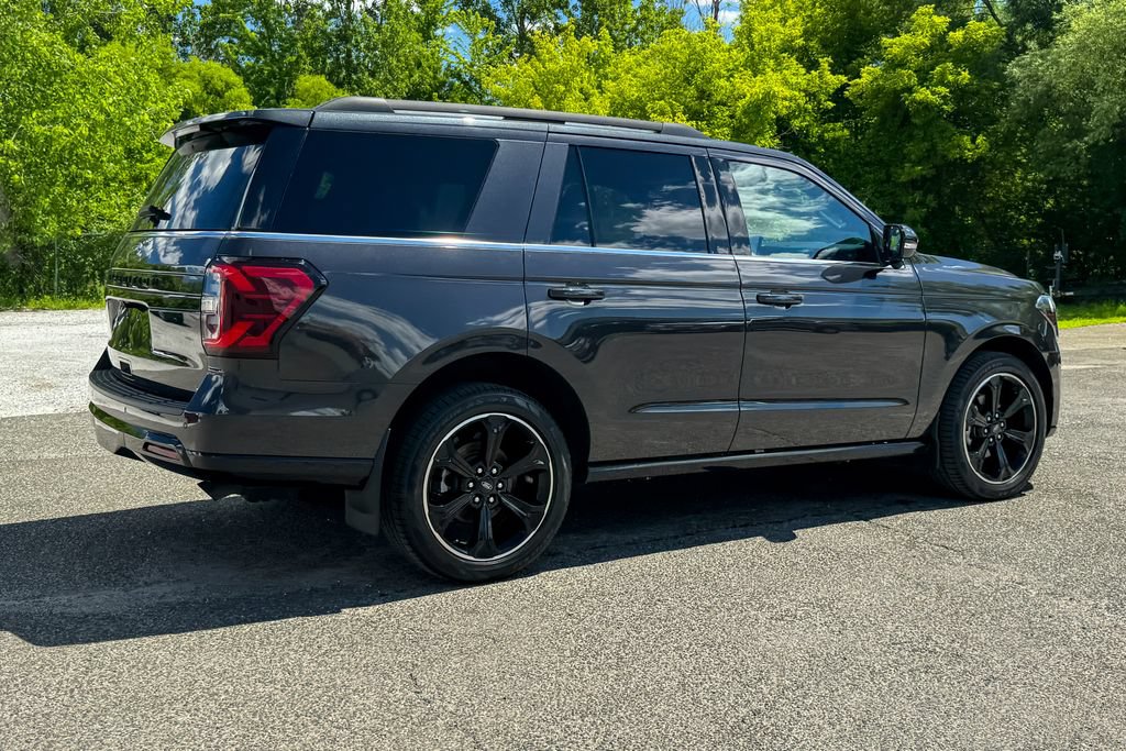 Certified 2023 Ford Expedition Limited AWD/4WD image 3