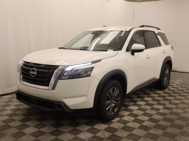 Used 2024 Nissan Pathfinder SV