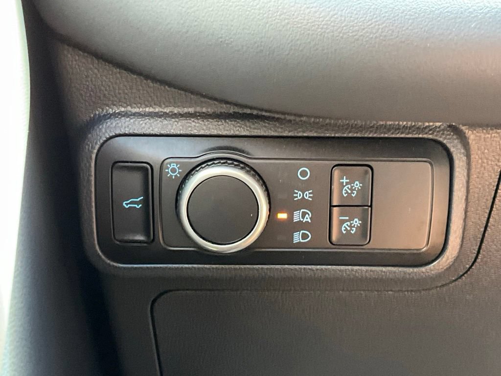 Certified 2025 Ford Explorer Active AWD/4WD image 8