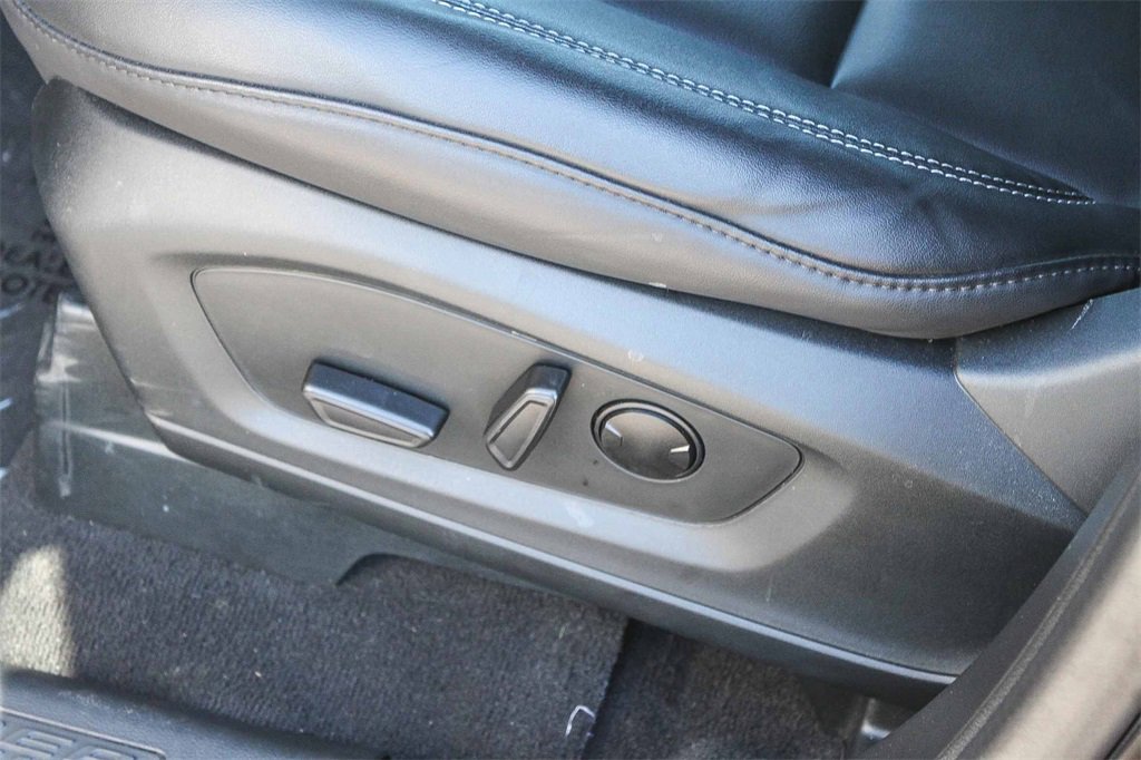 Certified 2023 Ford Explorer XLT w/ Equipment Group 202A image 29