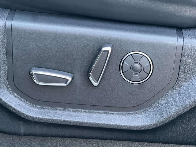 Certified 2019 Ford F350 Platinum w/ Platinum Ultimate Package AWD/4WD image 12