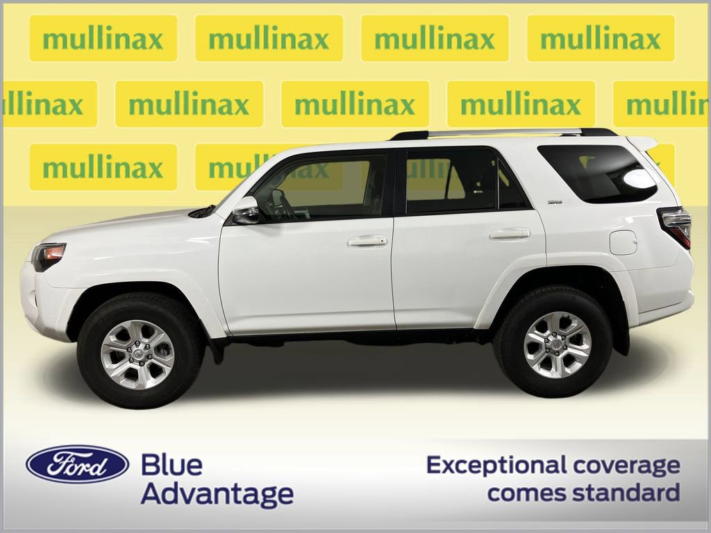 Used 2024 Toyota 4Runner SR5 Premium image 2