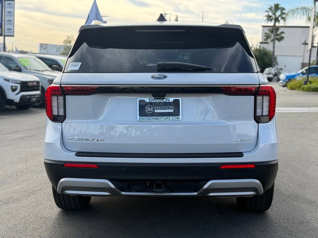 Certified 2025 Ford Explorer Platinum w/ LUX Leather Package image 9