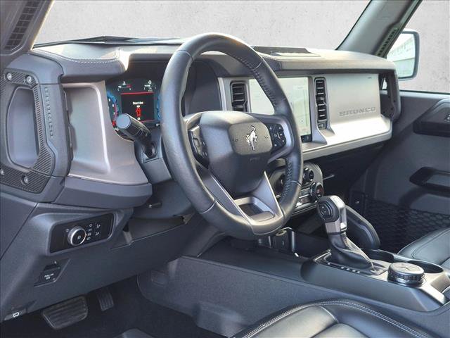 Certified 2025 Ford Bronco Outer Banks w/ Sasquatch Package AWD/4WD image 10